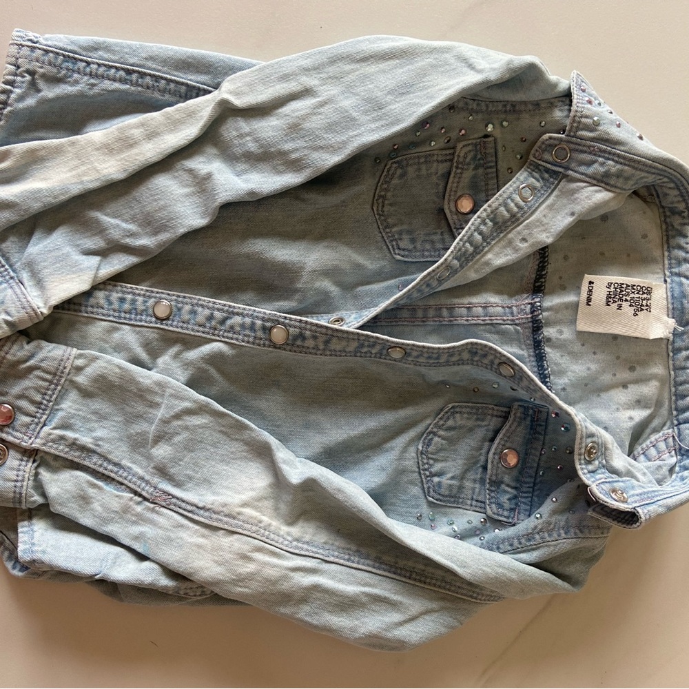 H&M Light Blue Denim Jacket (3-4T)